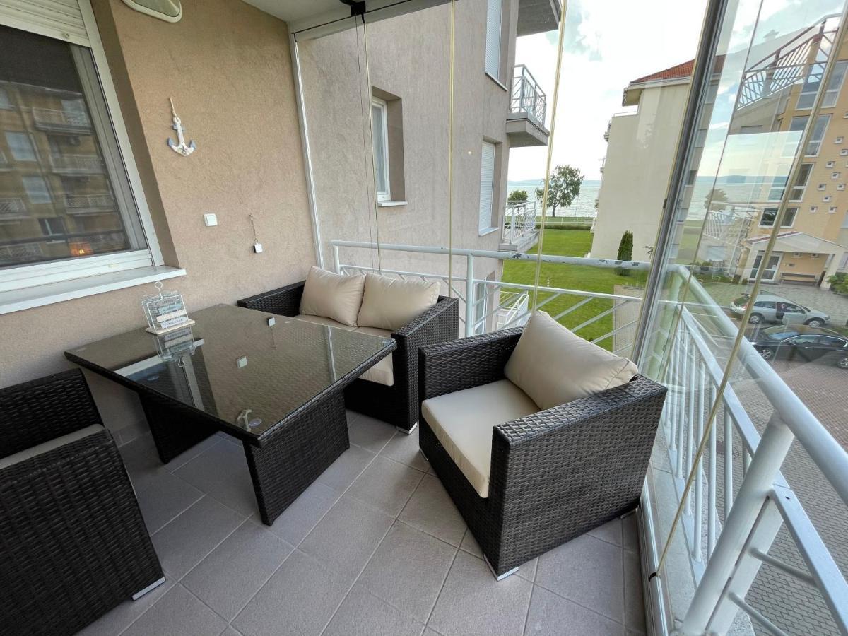 Siofoki Vizparti Nyaralo - Lakeside Apartment Ngoại thất bức ảnh